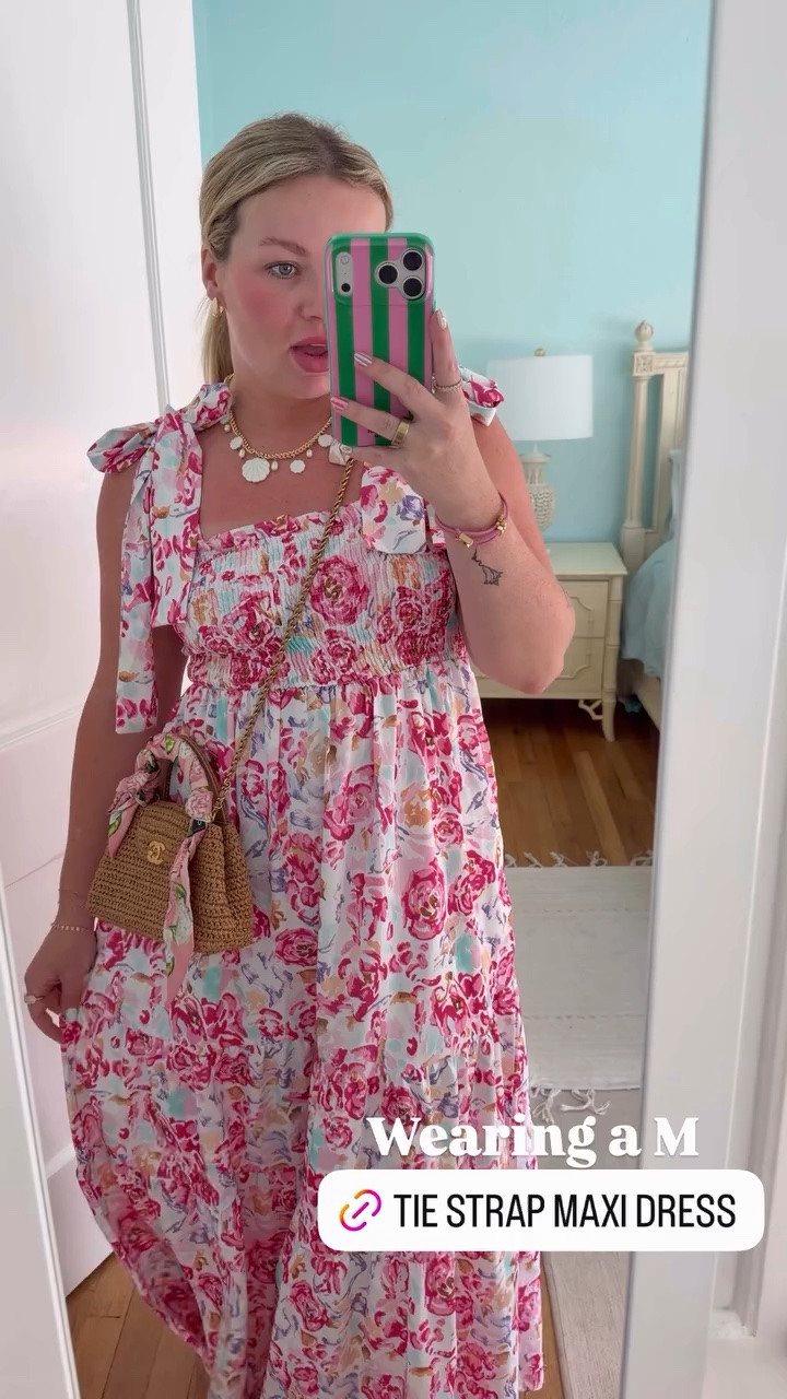 Loving this new pink floral dress!!  🌸💕Wearing a M

#LTKSeasonal