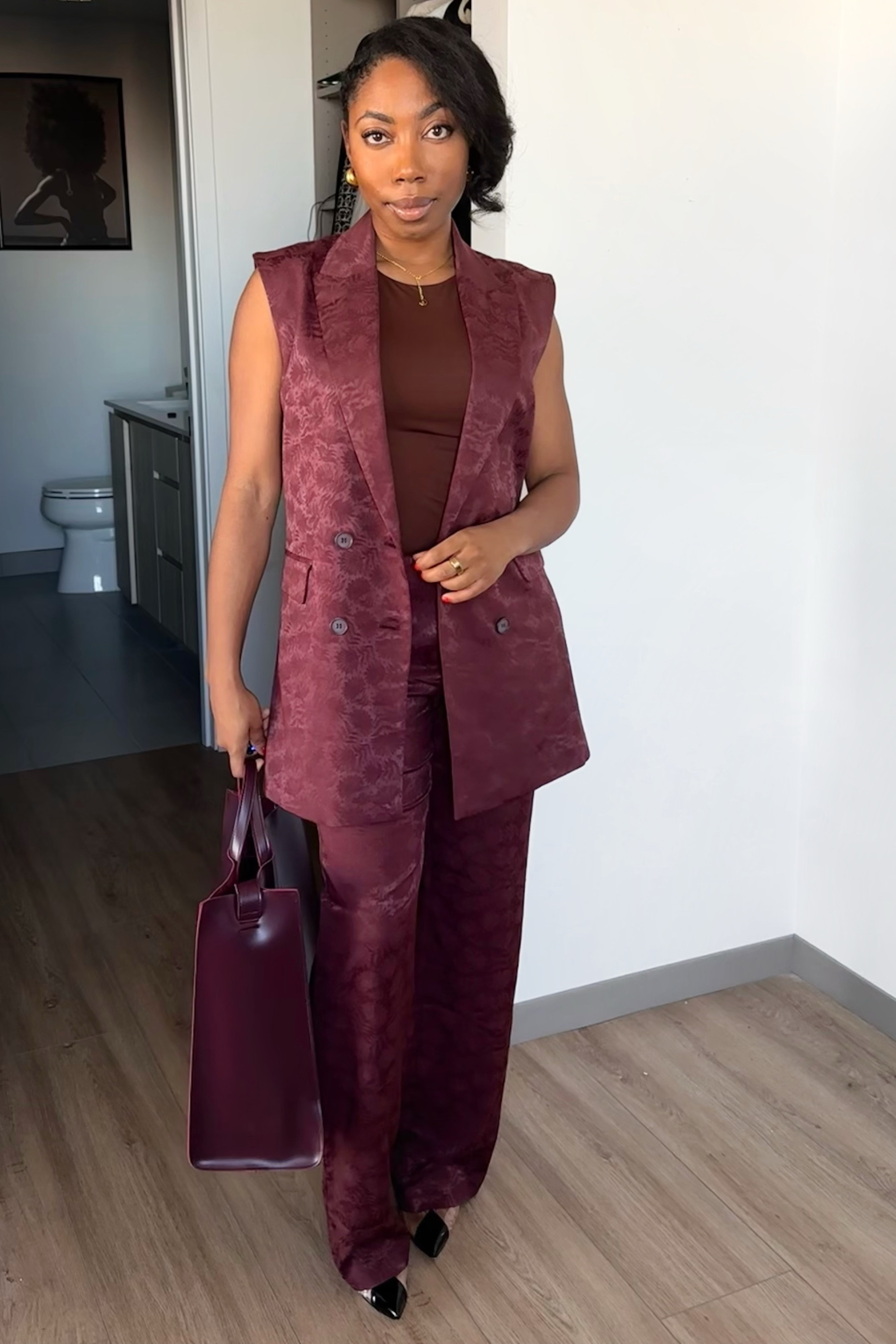 Vests are perfect as a transitional piece between seasons

#LTKfindsunder100 #LTKworkwear