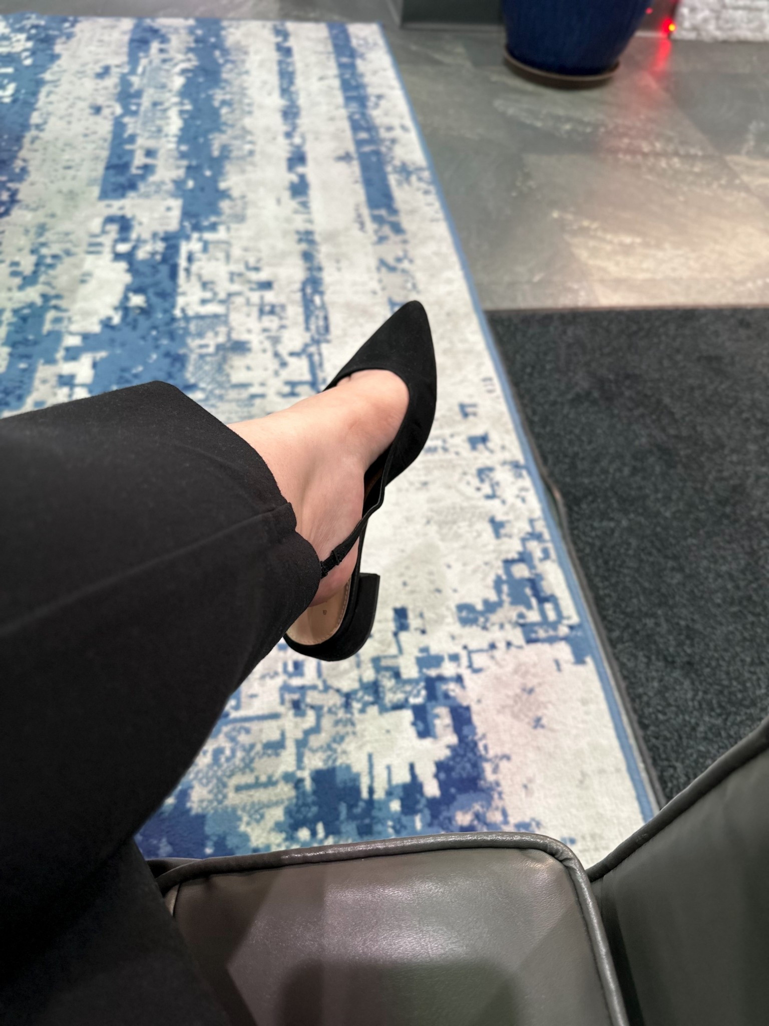 Very short, very cutesie, very comfortable. 

#workootd #officeshoes 

#LTKmomlife #LTKHoliday #LTKdayinmylife