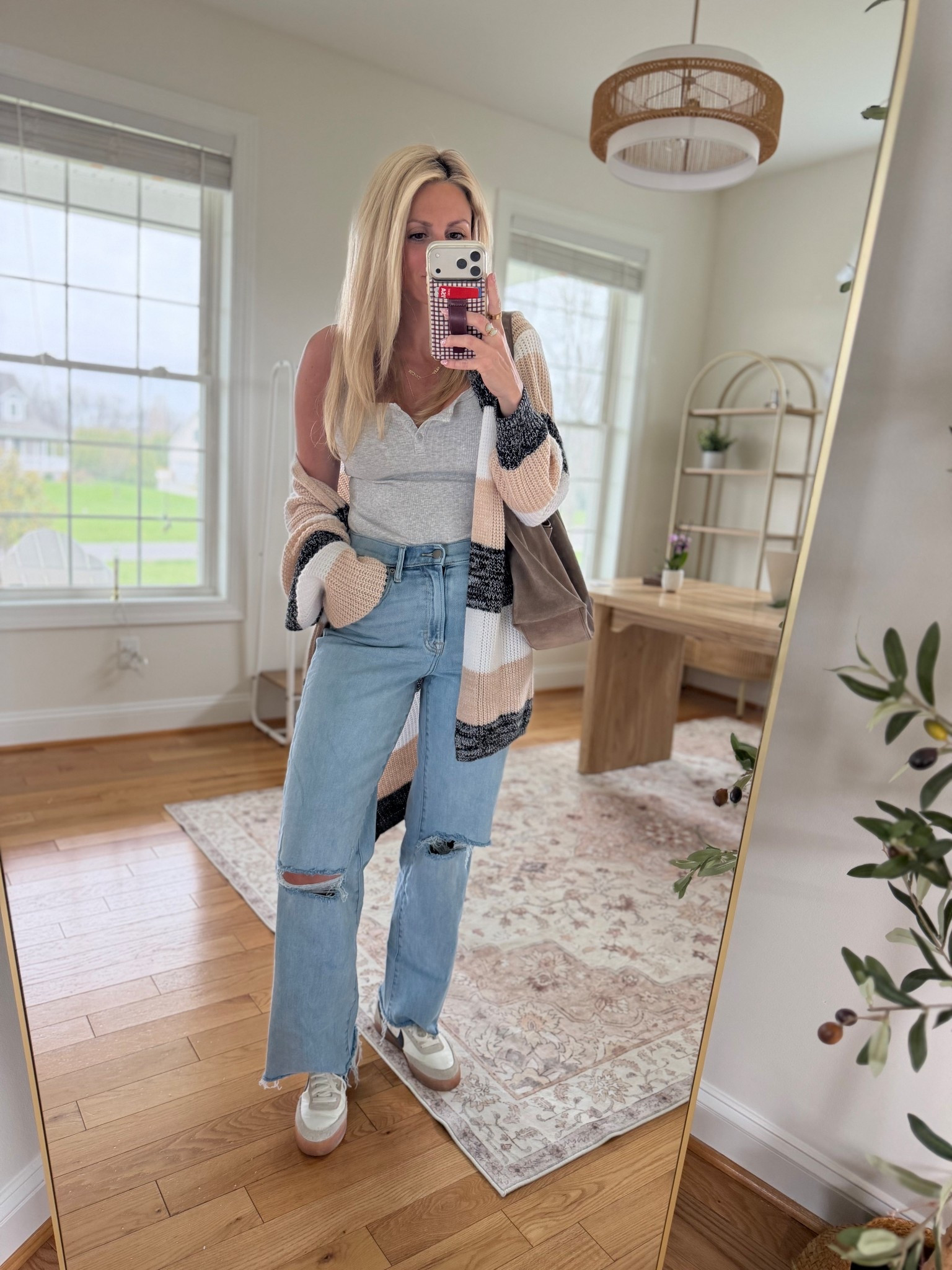 Ootd 

#LTKPetite #LTKmomlife #LTKgrwm