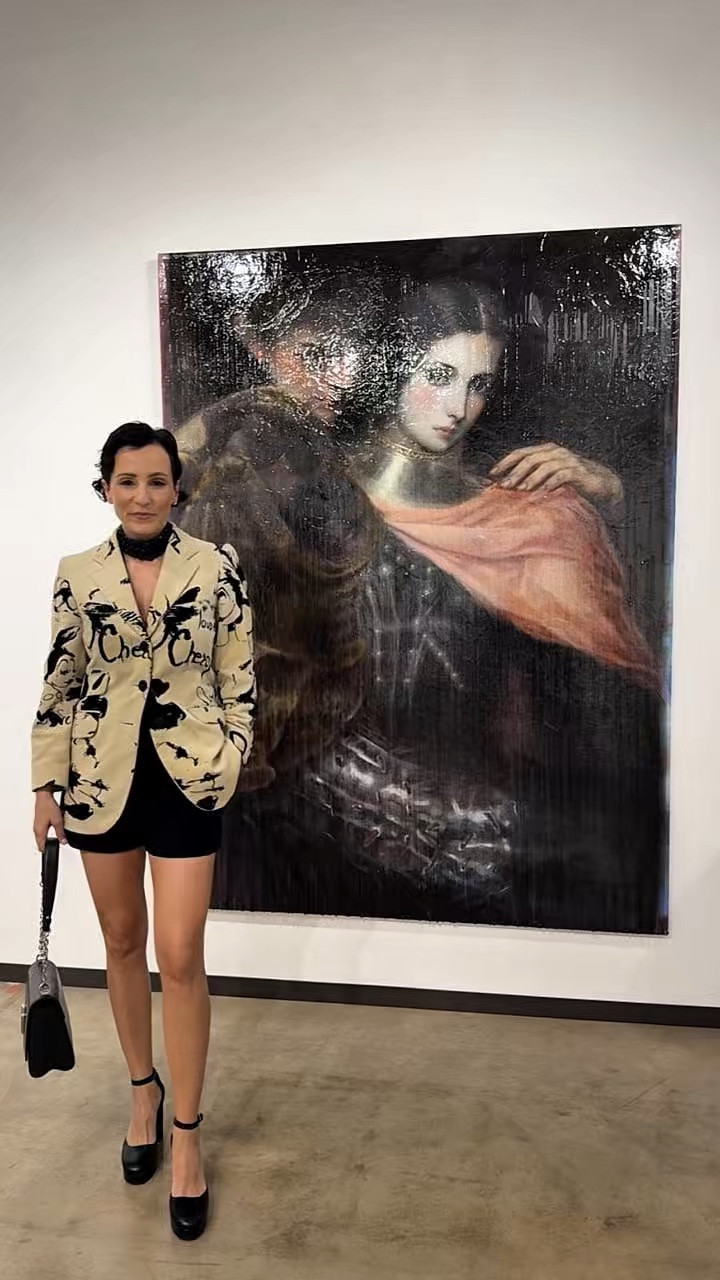 Comment SHOP and I will send all links. 
OOTD at Dallas Art Fair! Enjoy and follow me on LTK@stylewitheugenia  for more fashion tips and deals.
#stylewitheugenia #Styledbyeugenia


#LTKOver40 #LTKdayinmylife #LTKMothersDay