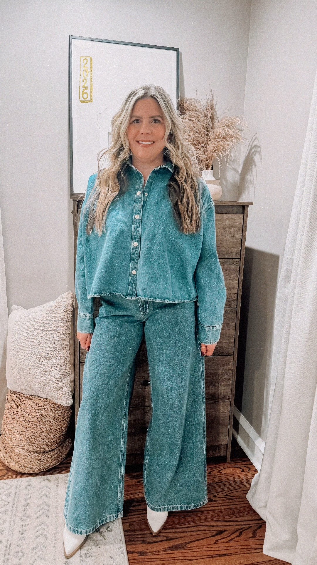 Denim look! Date night outfit inspo 
Nye outfit inspo 
Embellished jeans & top

#LTKSaleAlert #LTKFindsUnder50 #LTKSeasonal