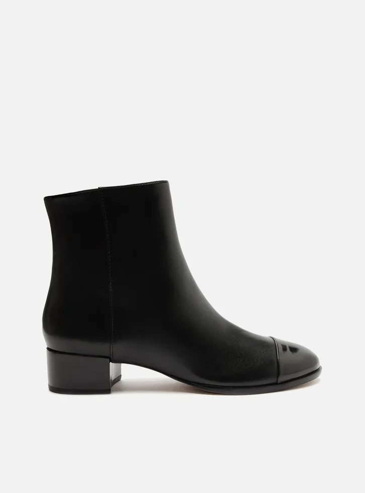 Bota Preta Arezzo Couro Cano Curto Bloco Cap Toe | ZZ Mall (BR)