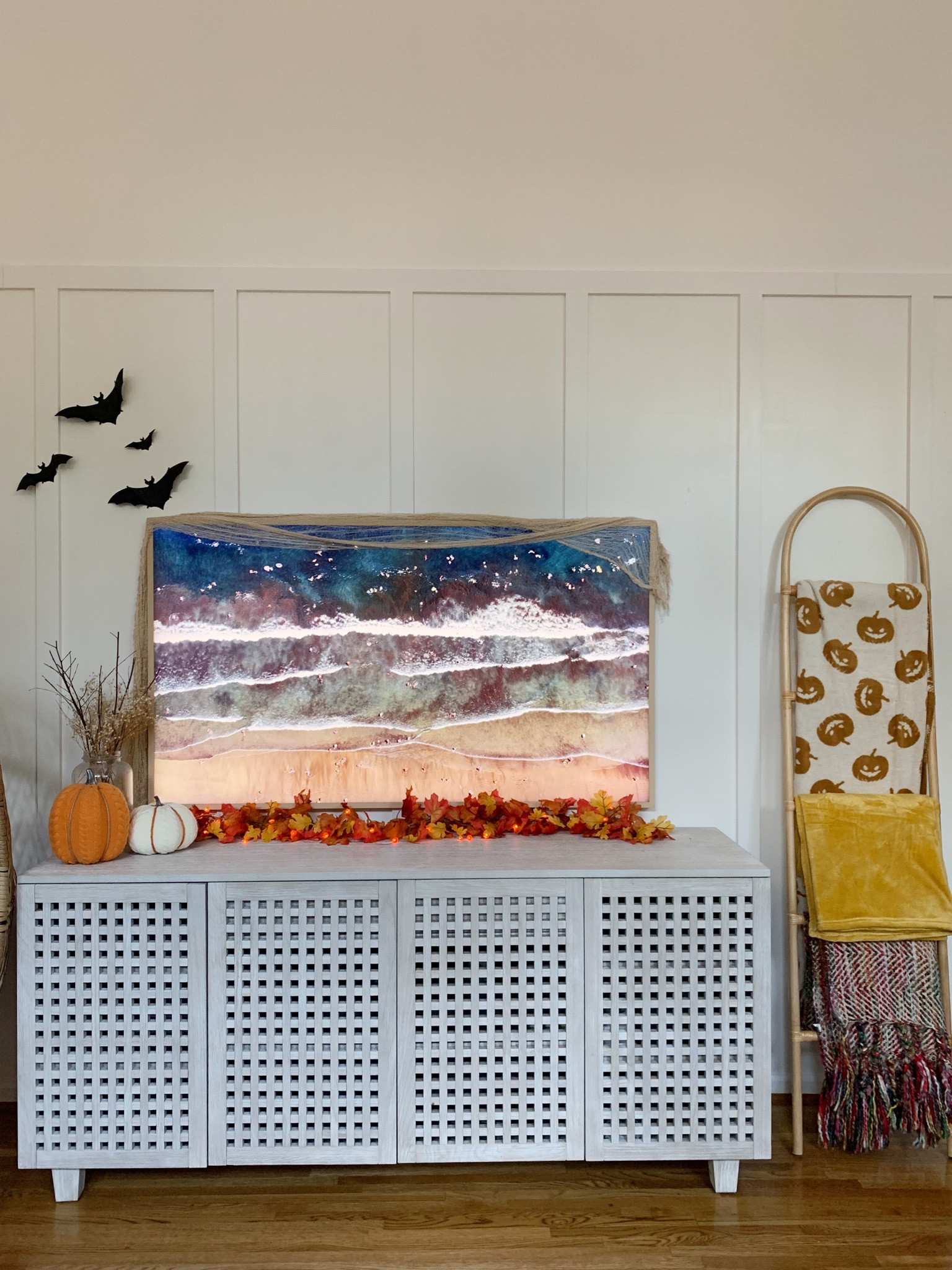 Found a console almost like mine, linked it for y’all! 

#LTKSeasonal #LTKHalloween #LTKHoliday