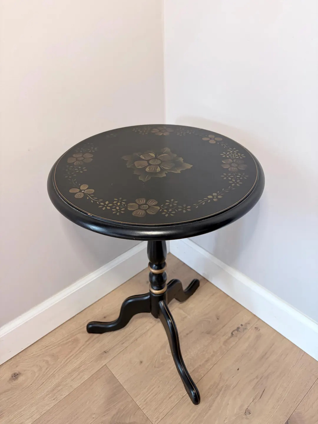 Vintage Ethan Allen Hitchcock Maple round Side Table | Etsy (US)