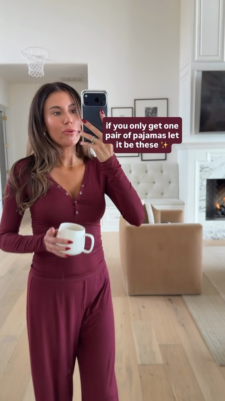 My must have pajamas! So soft and breathable! Comes in a bunch of colors

Wearing size small 

Amazon pajamas, holiday pajamas, Christmas pajamas, soft pajamas, gift for her

#LTKOver40 #LTKSeasonal #LTKselfcare