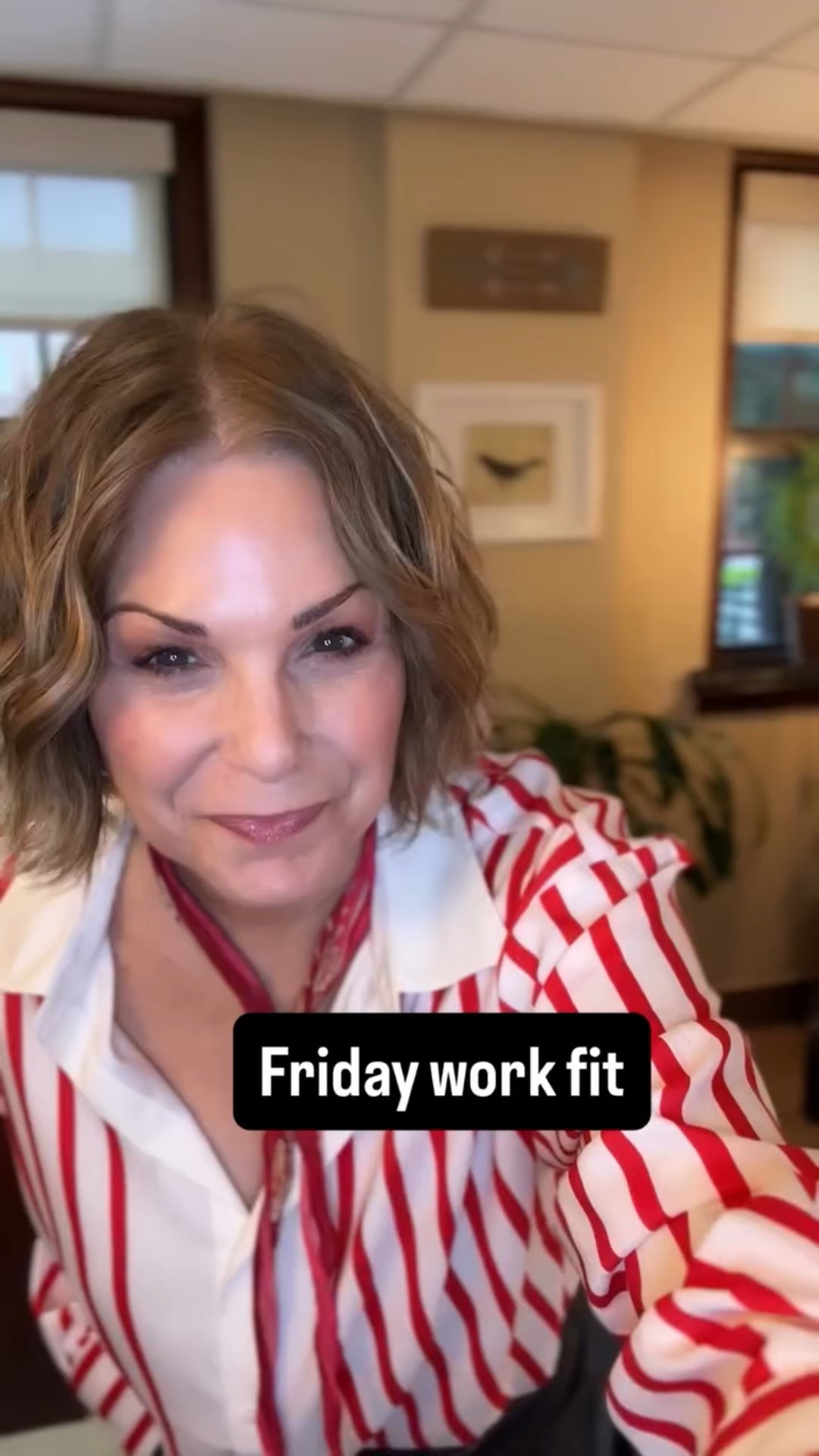 Love this shirt, so good and oversized and the jeans are a staple in my wardrobe (ps: you’ve seen these before 😊). Choose basics with a twist that really work for your wardrobe! Linked in stories and in my LTK shop. I choose similar items when the exact item is no longer available. #ltkstyletip #fridayfit #over50fitcheck #40plusstyle @express