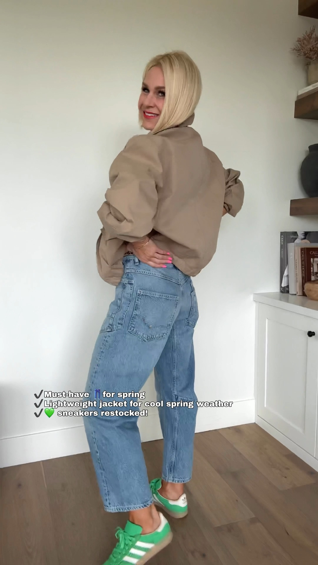 3 things you need for spring 2026:
🧥Lightweight jacket to throw over any outfit. Fits tts 
👖flattering jeans that look good on everyone. Be sure & size down⬇️
💚these sneakers were just restocked. Go down 1/2 size


#LTKmomlife #LTKdayinmylife #LTKMothersDay