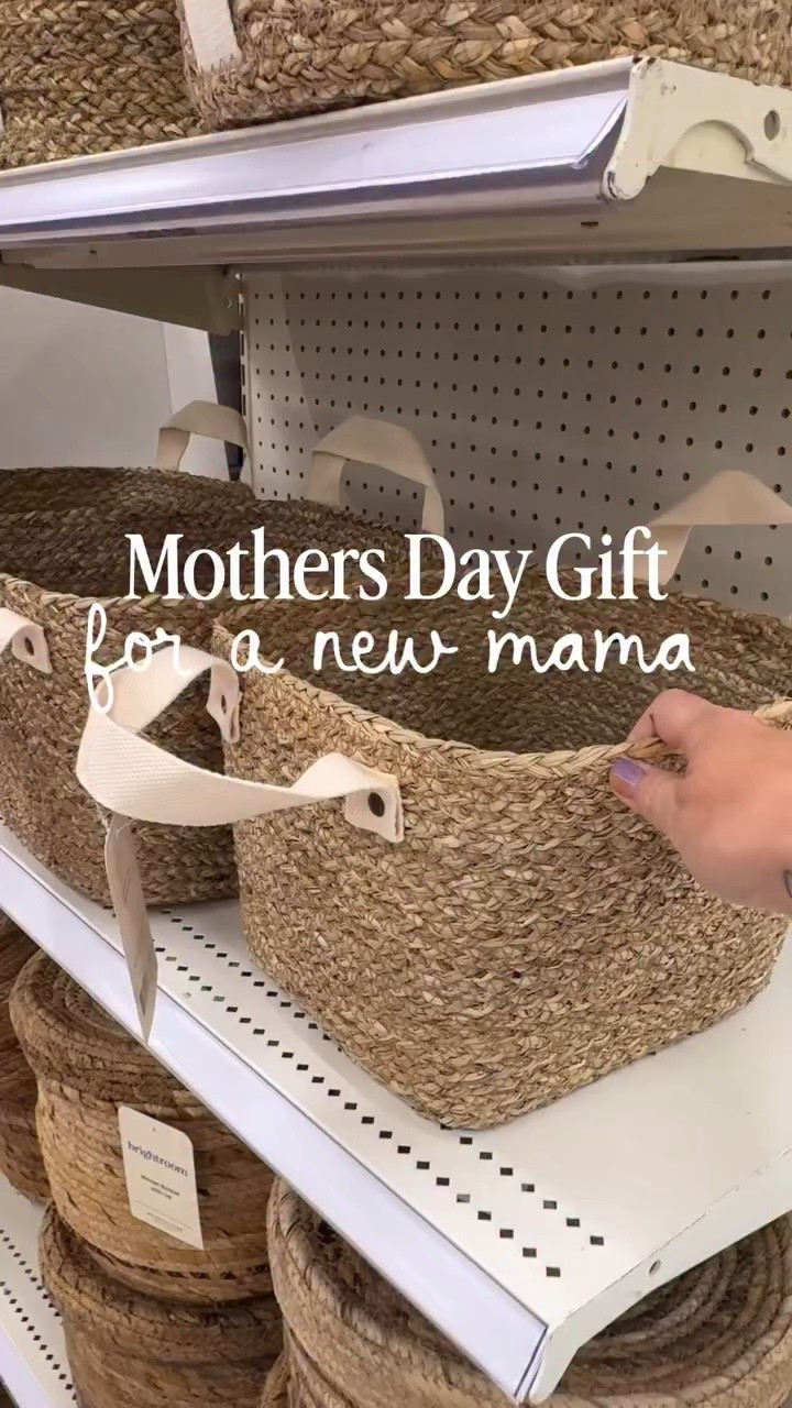 GIVEAWAY! 🎯 Flowers are cute. Postpartum recovery products are BETTER. 💐➡️ @drstephanies has NEW products now at Target & they’re everything a new mom actually needs this Mother’s Day! She carried a whole baby and she deserves the best! Ps- If you want the links comment “SHOP” and I’ll send it to you! 🎯 #sponsored 

Enter to win an assortment of new Dr.Stephanie’s products (learn more below) for moms and a $100 Target gift card! 

TO ENTER:
- Must follow @trendyfavefinds & @drstephanies 
- Tag a mom in the comments who would love to try these! 

Bonus: Share to your stories & tag us!

Lactation Gummies - a delicious way to boost milk production 
Egg Yolk Lecithin - support for milk flow & to avoid clogged ducts
Metabolism Optimizer - visceral fat burner that is lactation-friendly! 
PostPartum Superfood - beef organs for hormone support
Lactation Superfood - purified colostrum for hair, skin, & digestive 
Wellness + Hydration & Energy Drink Mixes - specifically formulated for mommas! 

Giveaway open from 5/7/26 through 5/11/26. NO PURCHASE NECESSARY. Open to legal residents of 50 U.S./D.C., age 18+, Void outside 50 U.S./D.C. and where prohibited. Winner will be announced in stories by this account only, we will never dm or ask to click on links, report scam accts! No sponsored or administered by Instagram, Meta or Target