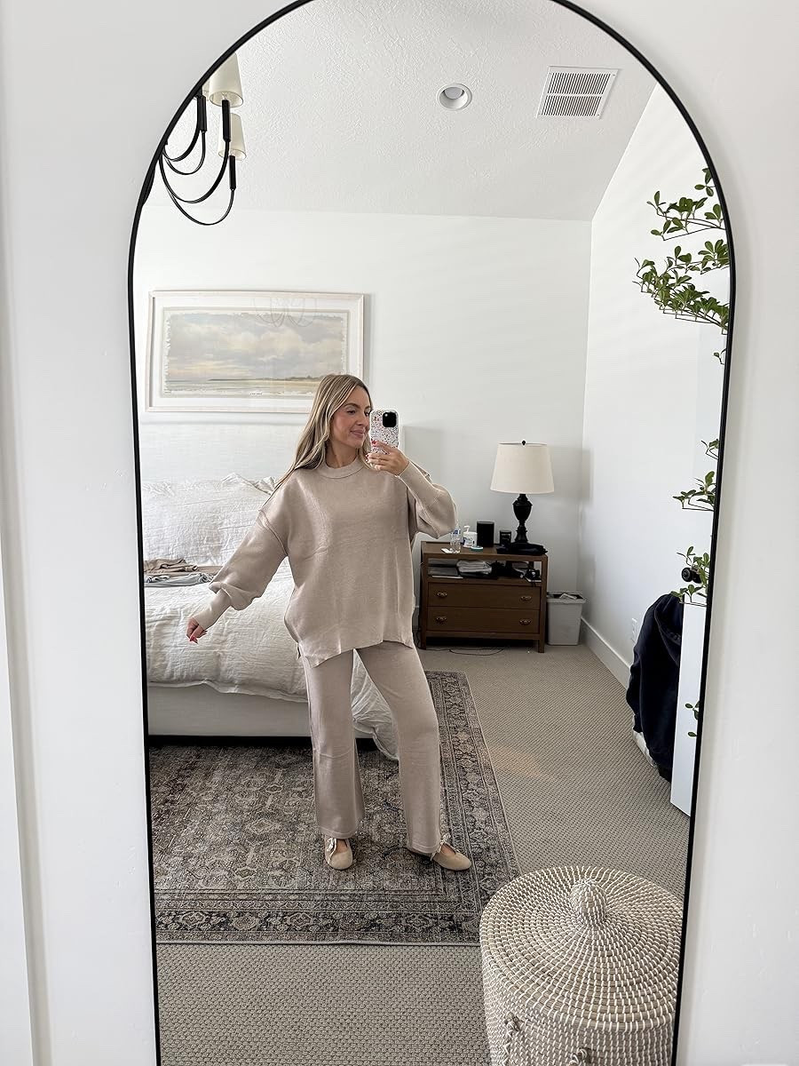 Easy grab and go Winter fashion set! Winter lounge set, amazon winter matching set, cozy winter matching set ✨

#LTKFindsUnder100 #LTKStyleTip