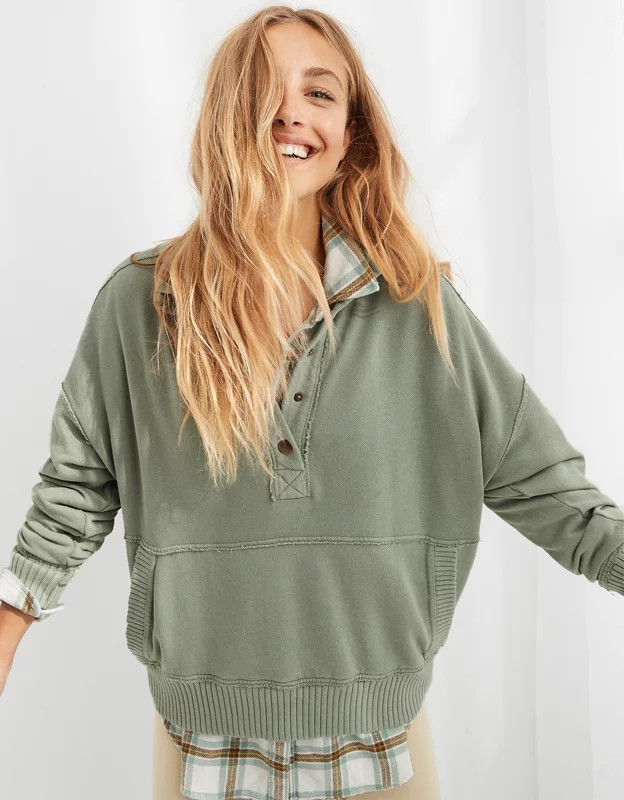 Aerie Oh Snap! Weekend Henley Mockneck Sweatshirt | American Eagle Outfitters (US & CA)