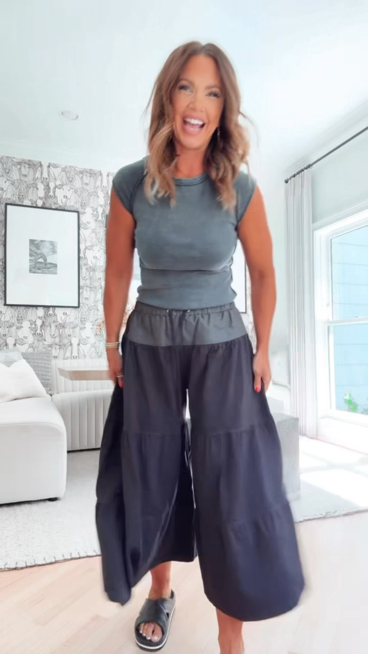 the comfiest cutest pants and my fav fp movement tee! 

@fpmovement 
#fpmovementpartner 

#LTKSeasonal #LTKSaleAlert #LTKStyleTip