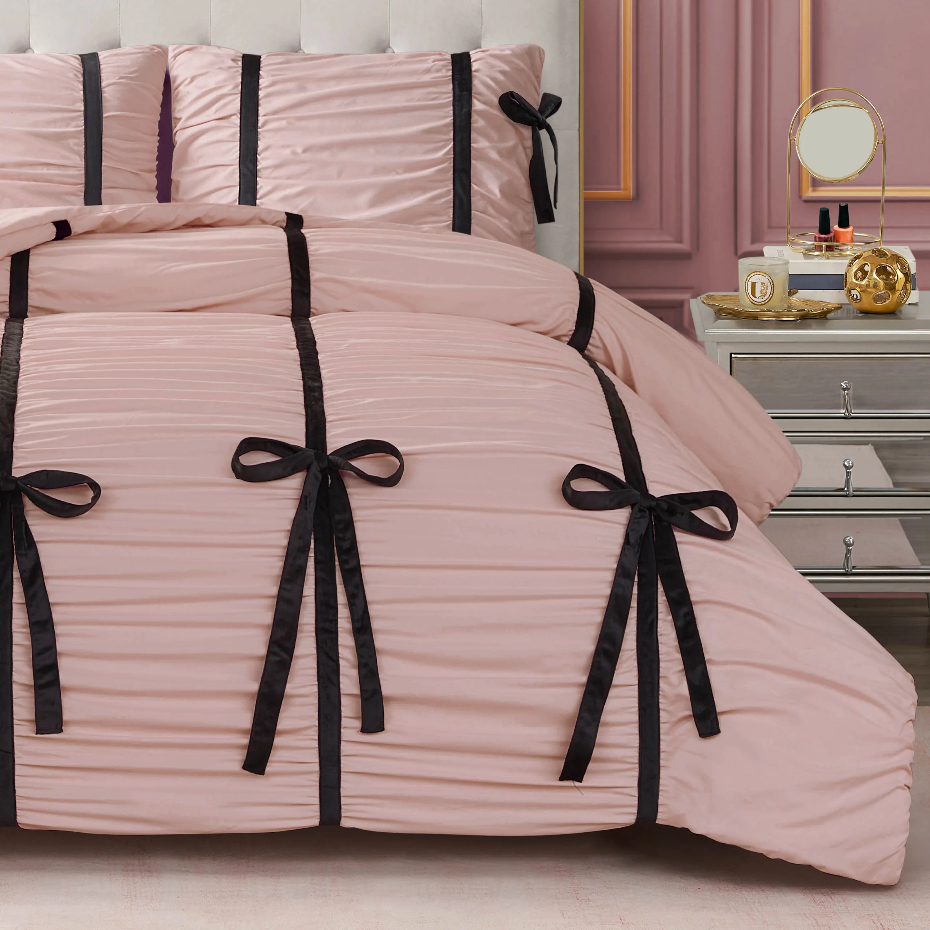 Amelie Bows Ruched Comforter Set | Juicy Couture