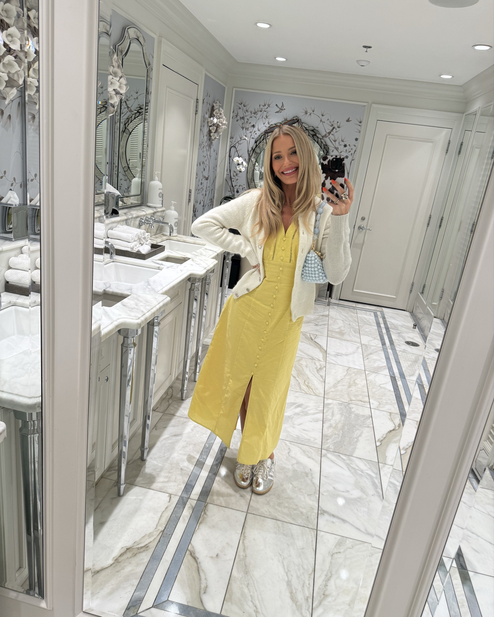 Dress XS
Shoes 6
Cardigan XS

#LTKdresses