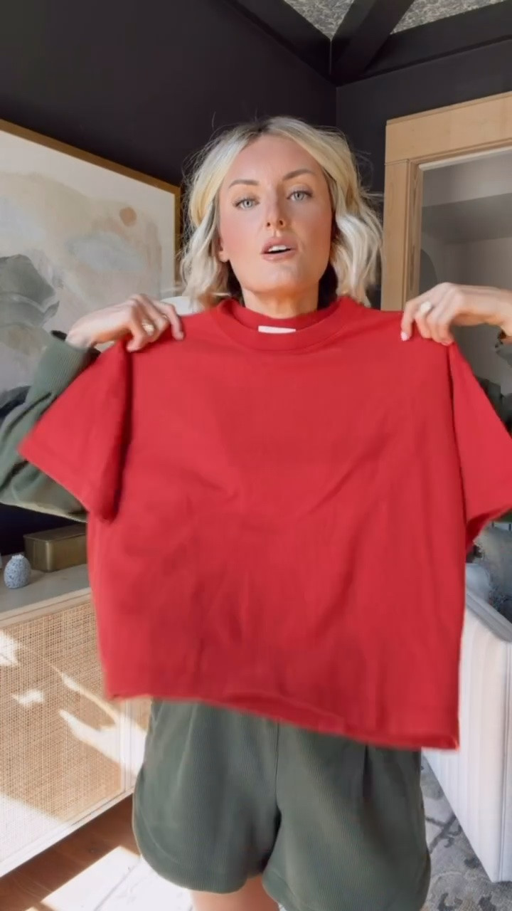 If your teams colors include red, this t-shirt is such a good staple to have! Perfect for game day with a pair of shorts & some accessories!

Loverly Grey, red t-shirt, game day t-shirt, Georgia game day

#LTKSeasonal