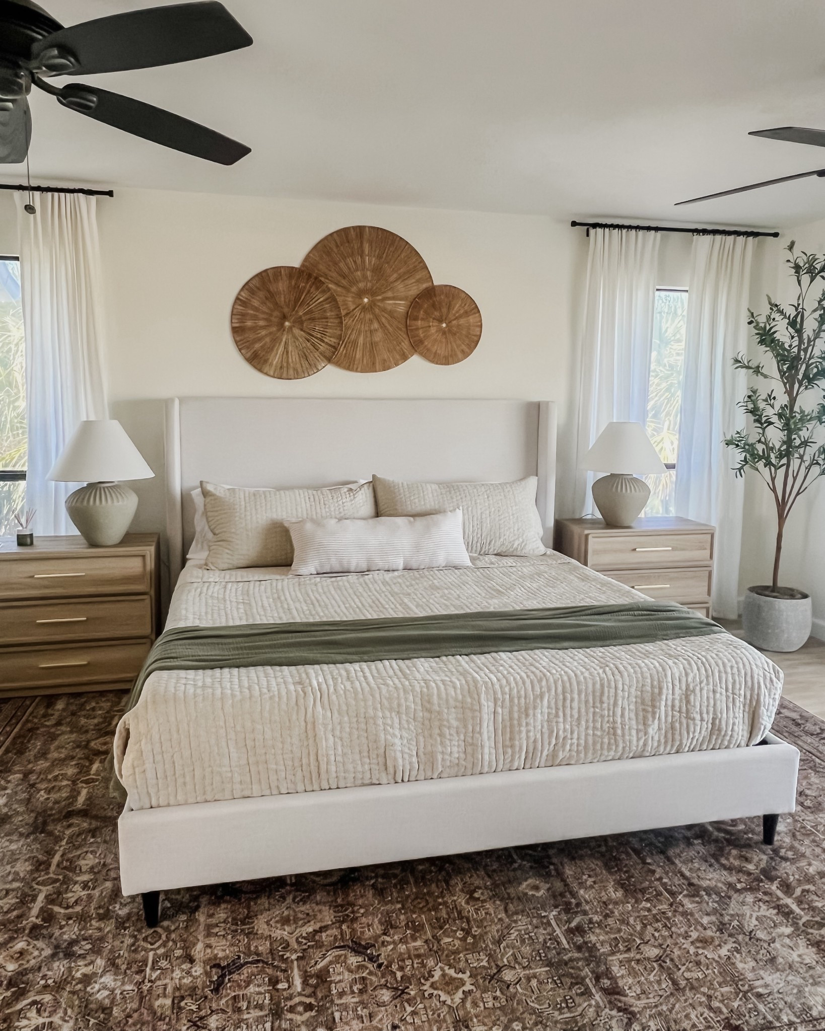 Neutral bedroom styling 

#LTKHome