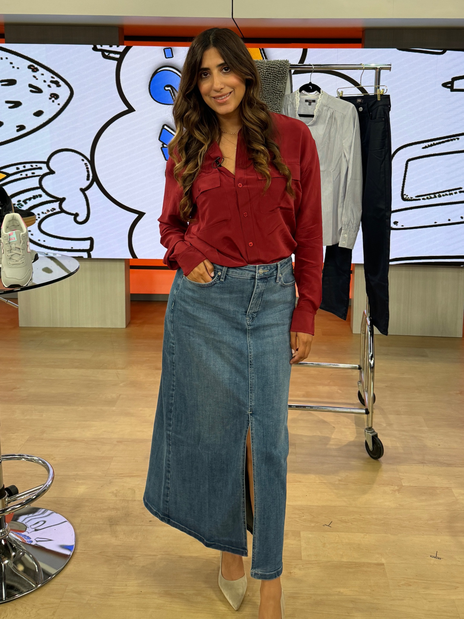 I’m wearing a size medium top and size 6 skirt fits big - over sized look 