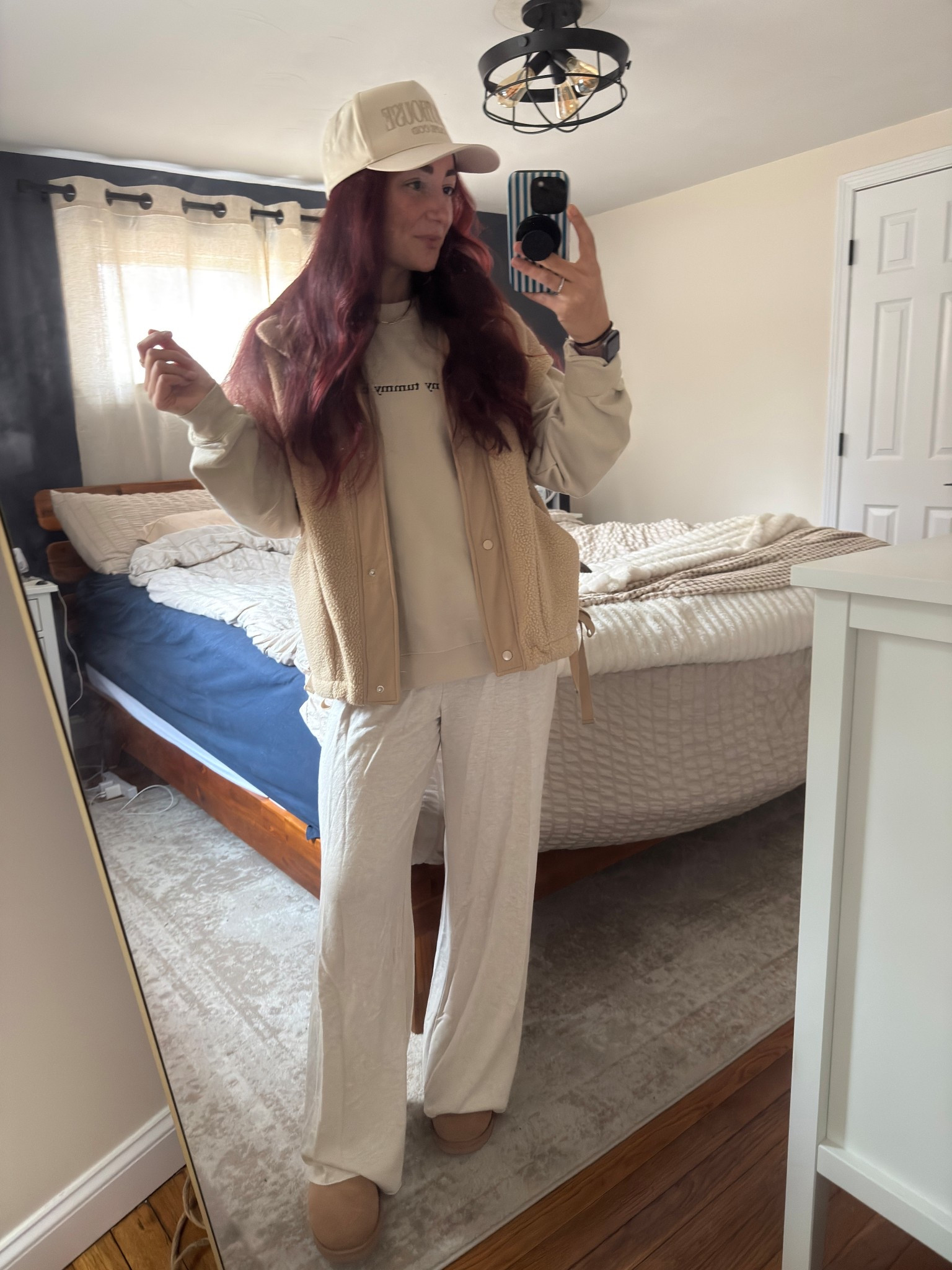 Beige mom fit

#LTKgrwm #LTKdayinmylife #LTKootd