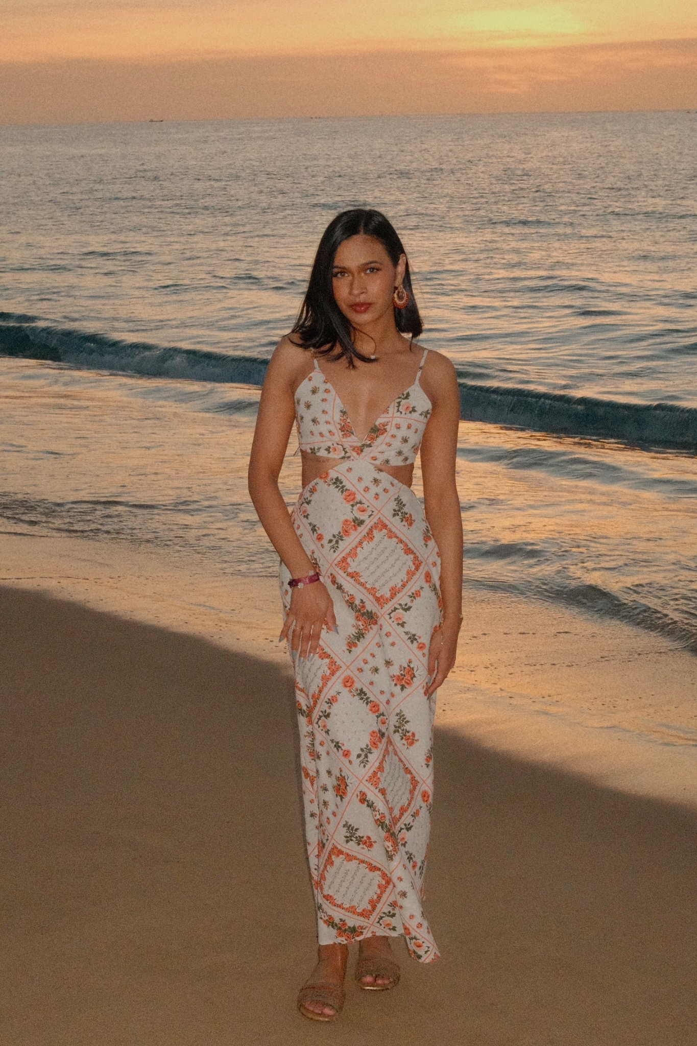 this dress is giving sunset beach vibes and I’m with it 

#LTKFindsUnder100 #LTKSaleAlert #LTKTravel