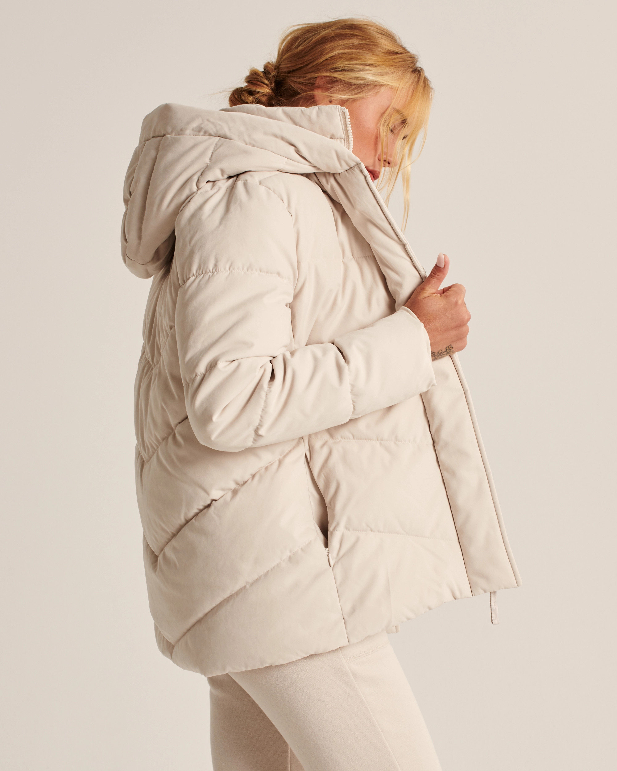 Ultra Mid-Length Puffer | Abercrombie & Fitch (US)