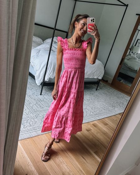 this darling pink midi dress would be SO perfect for a beach vacation, date night, or even a baby shower! 🩷 on sale rn at shopbop! 🙌🏻


#shopbopsale #vacationoutfit #datenight #babyshowerdress #mididress 

#LTKsalealert #LTKstyletip
