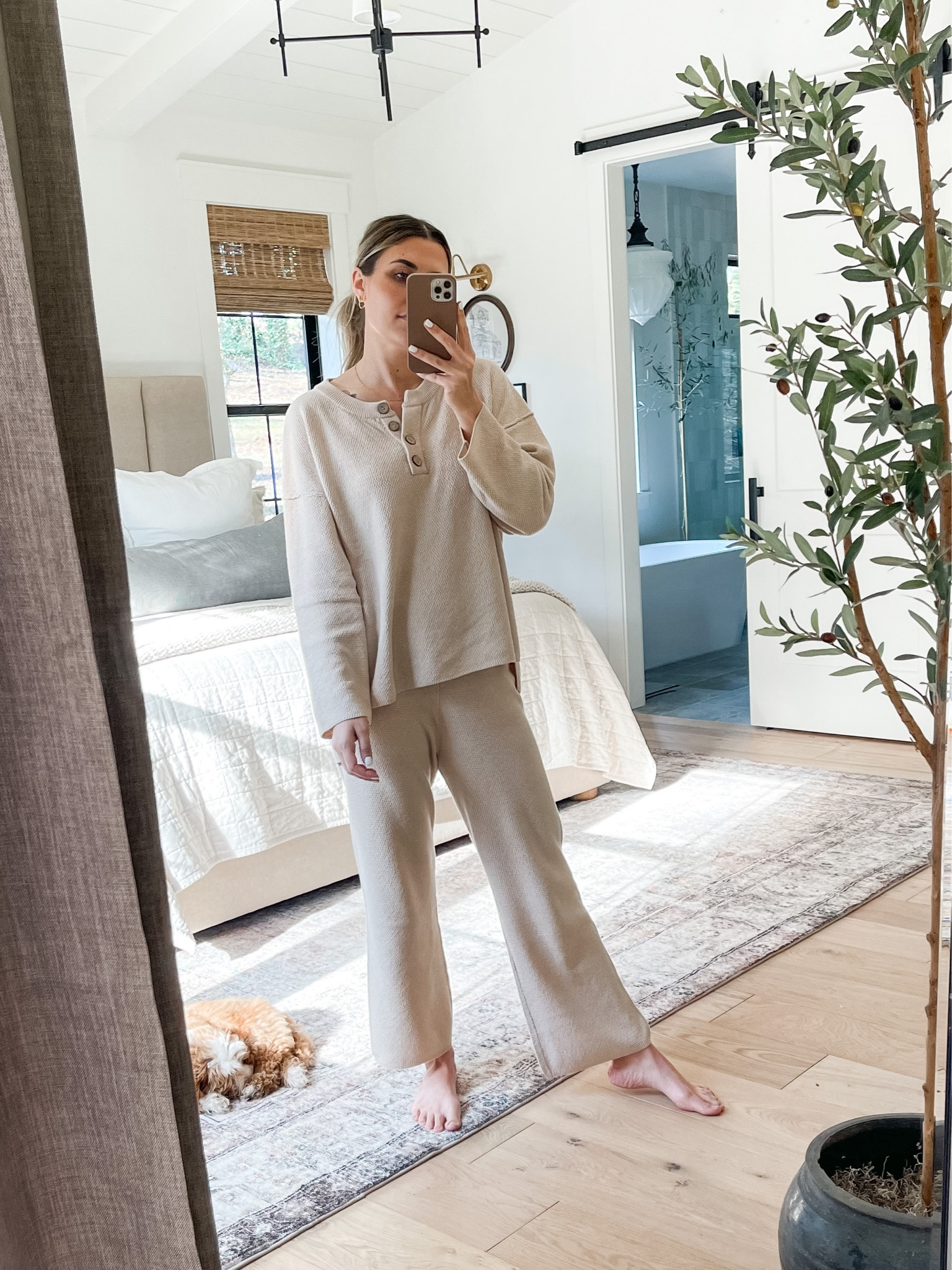 Free People Hailee Sweater Set dupe. It’s a good one. And only $50 for the set 🙌🏼

I’m wearing the color Apricot in size medium.

Cozy, Amazon dupe

#LTKstyletip