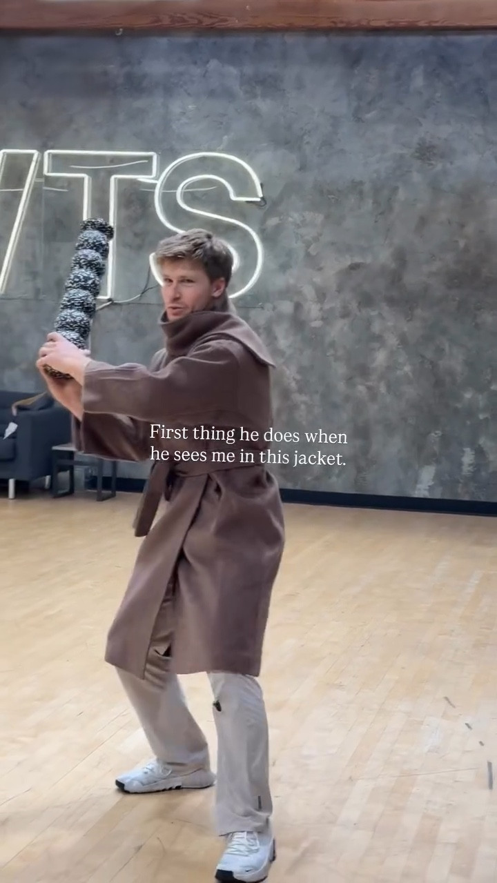 Another day in rehearsal 😂

#LTKHoliday #LTKdayinmylife #LTKStyleTip