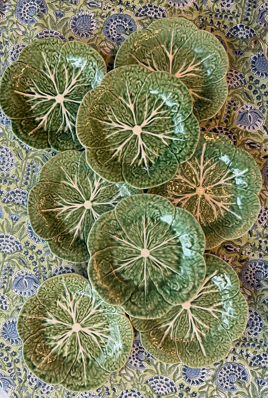 Large 9.25 Green Bordallo Cabbage Plates 8 Available 40.00 Each FREE SHIPPING - Etsy | Etsy (US)