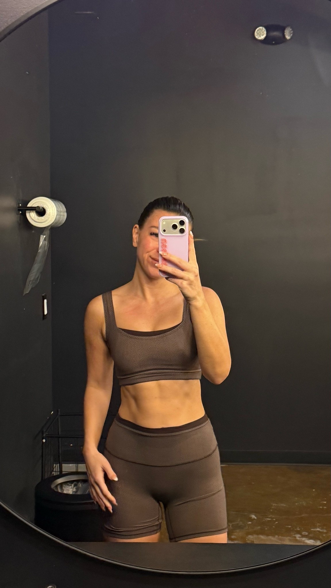activewear i wore during ltkcon! fp movement workout matching set 

I’m 5’4” and wearing my usual size small

active outfit, Pilates set, workout clothes, tennis shoes, sneakers, outdoor, hiking, gym, class, exercise, chocolate brown, free people, movement

#LTKootd #LTKdayinmylife #LTKActive