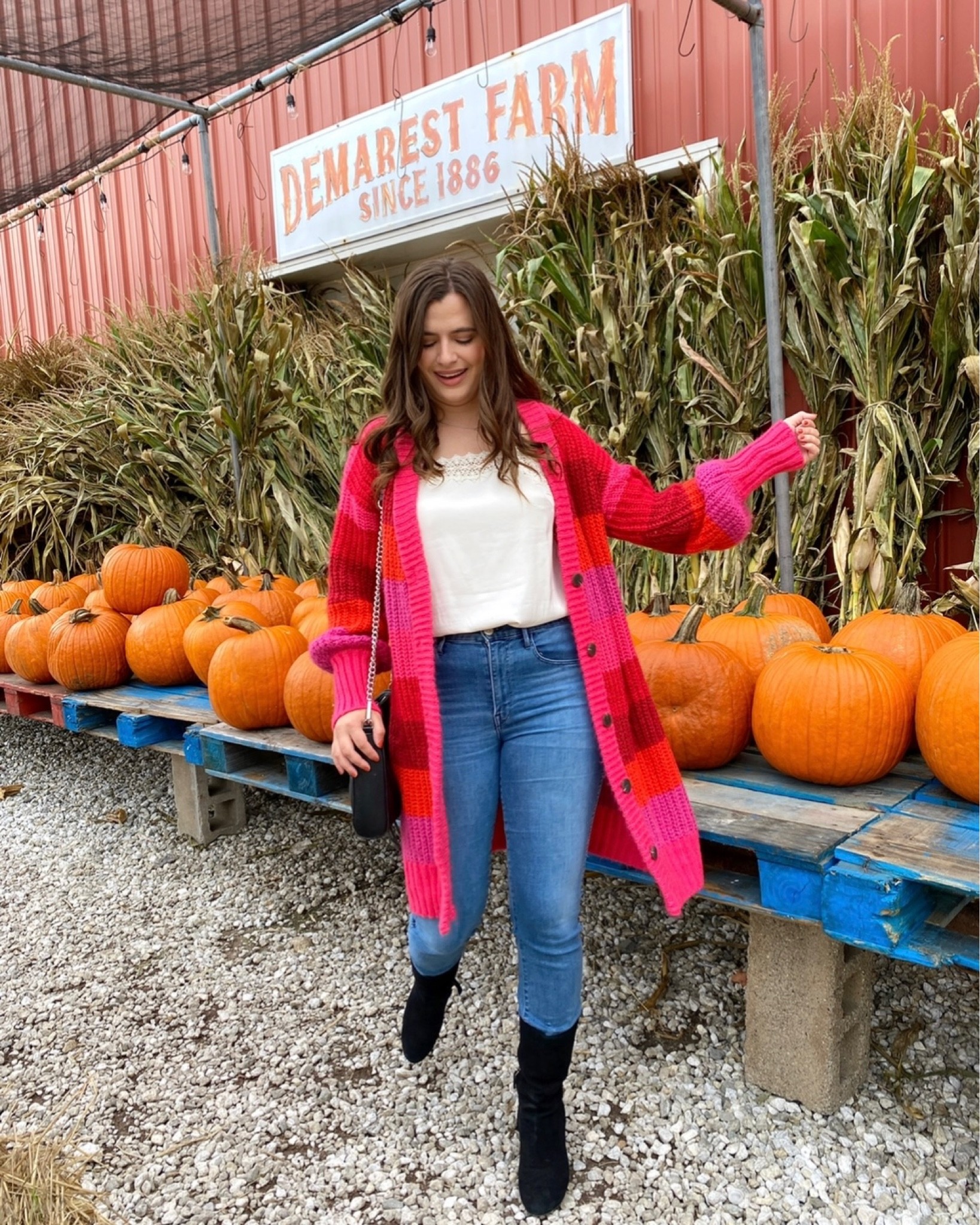 Casual fall weekend outfit for pumpkin picking or running errands. Pair a striped cardigan with your favorite jeans and you’re good to go! Autumn outfits 

#LTKSeasonal #LTKunder100
