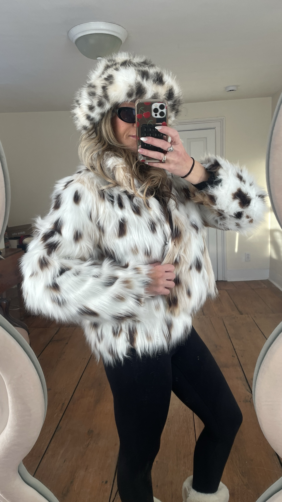Faux fur coat from shein, Shein haul, shein winter outfit 


#LTKSeasonal #LTKFindsUnder100 #LTKFindsUnder50