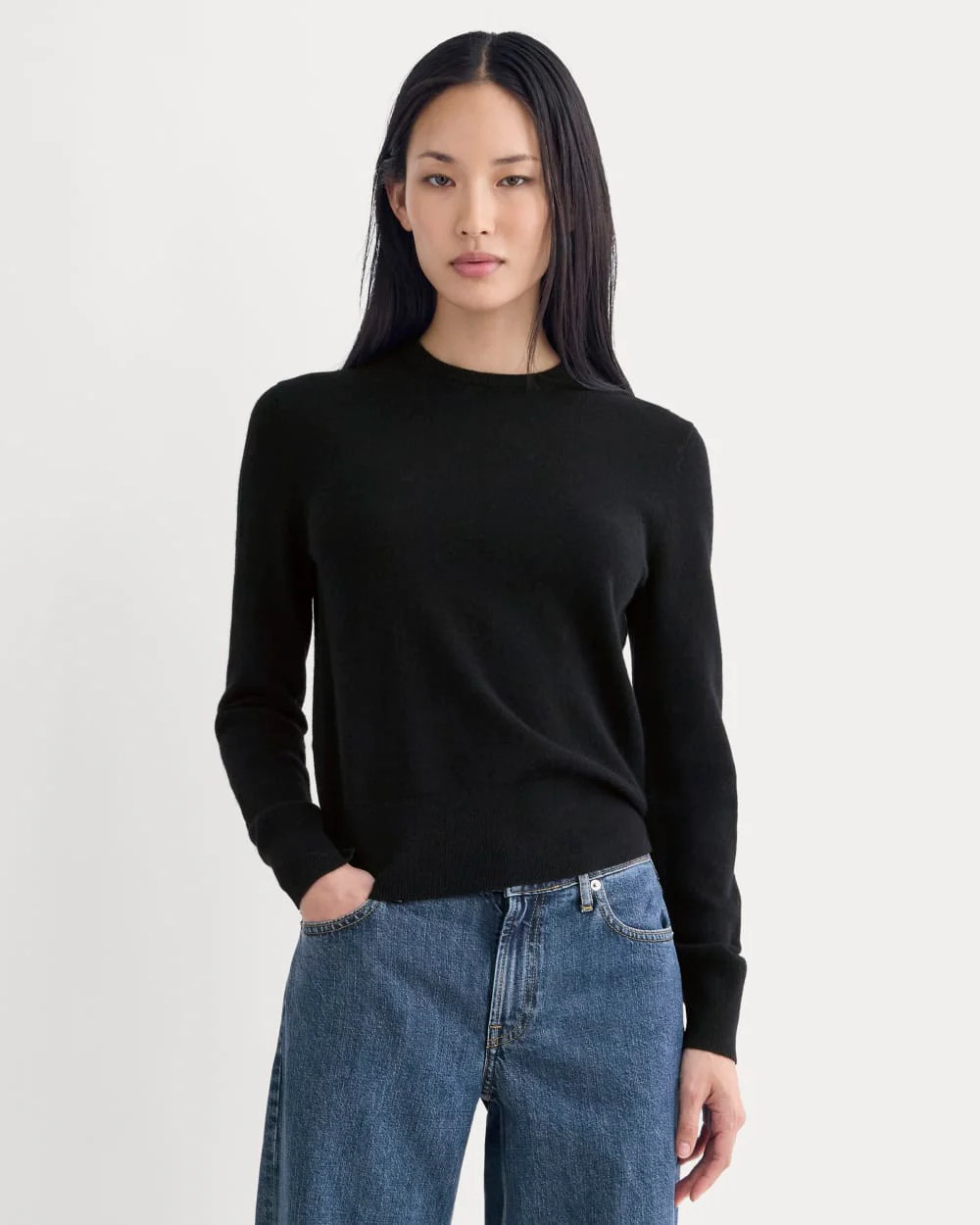 Women's Cashmere Slim Crew Sweater by Everlane in Black, Size XL | Everlane
