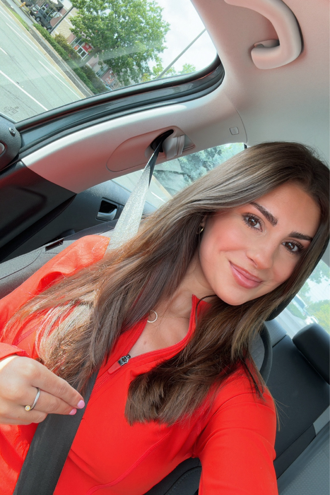 Cropped quarter zip🫶🏼no longer sell the orange/red color but have this pretty off white shade in the same style!