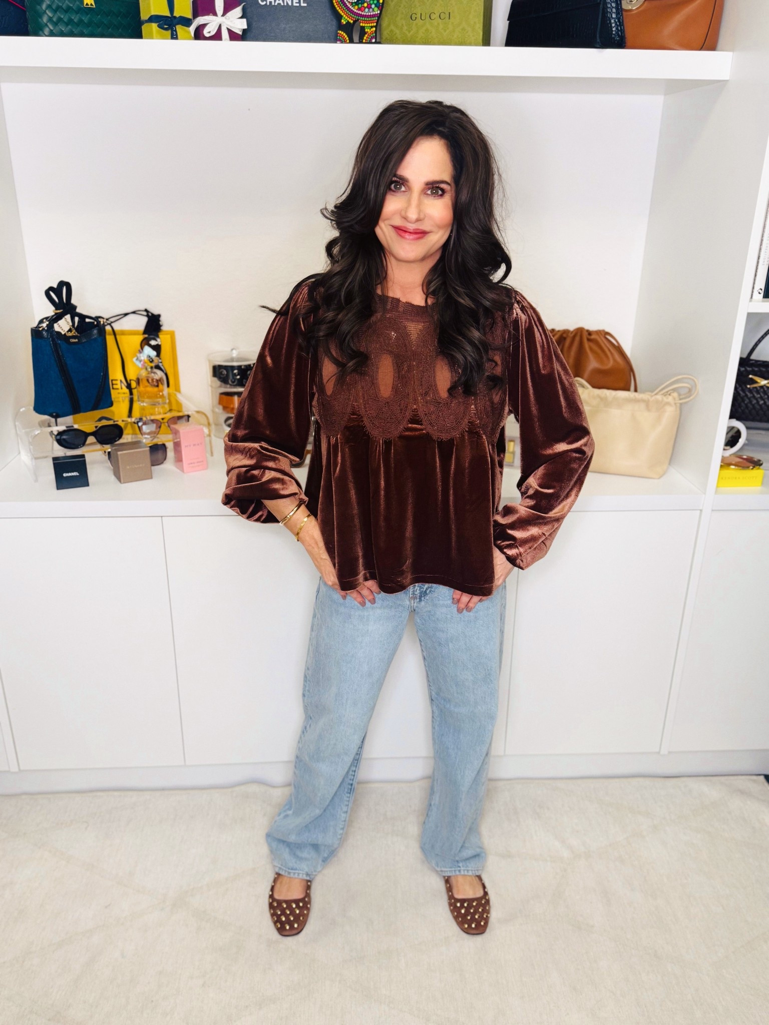 A long sleeve velvet version of the FP but for a fraction of the price . I am in love with it . Wearing a sm . 
#velvetblouse #freepeopleshopthelook #fallblouse 



#LTKOver40 #LTKFindsUnder50 #LTKStyleTip