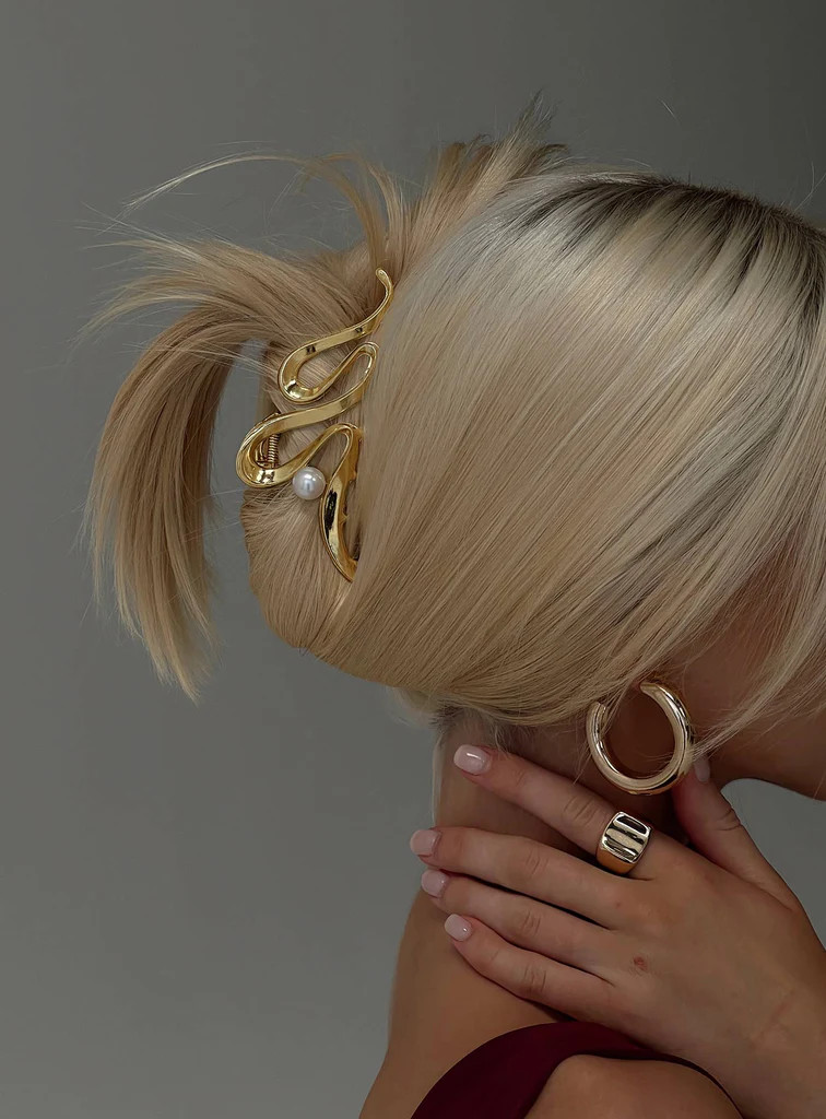 All That Glimmers Clip Gold | Princess Polly US