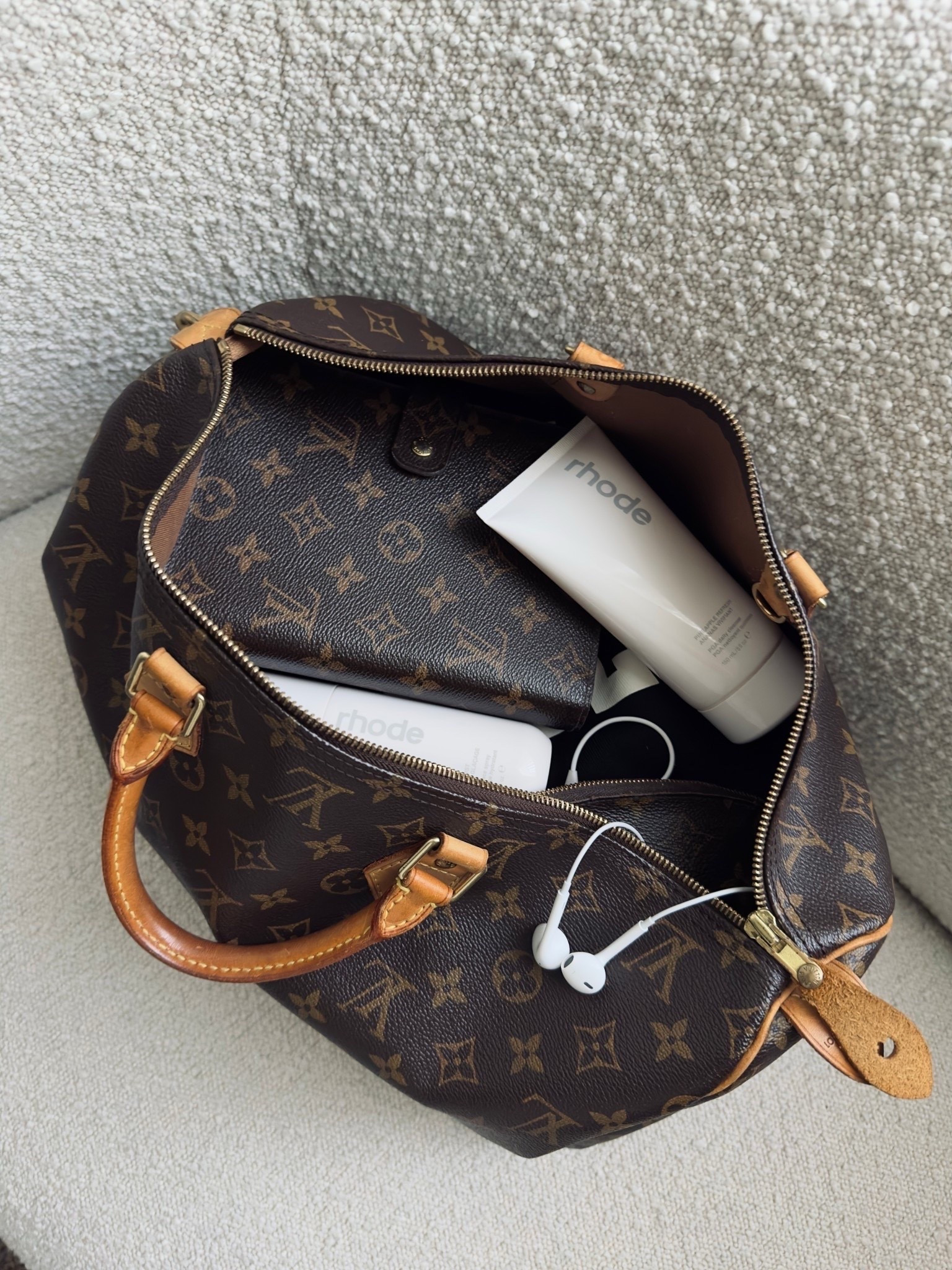 Pre-loved designer finds @Fashiophile