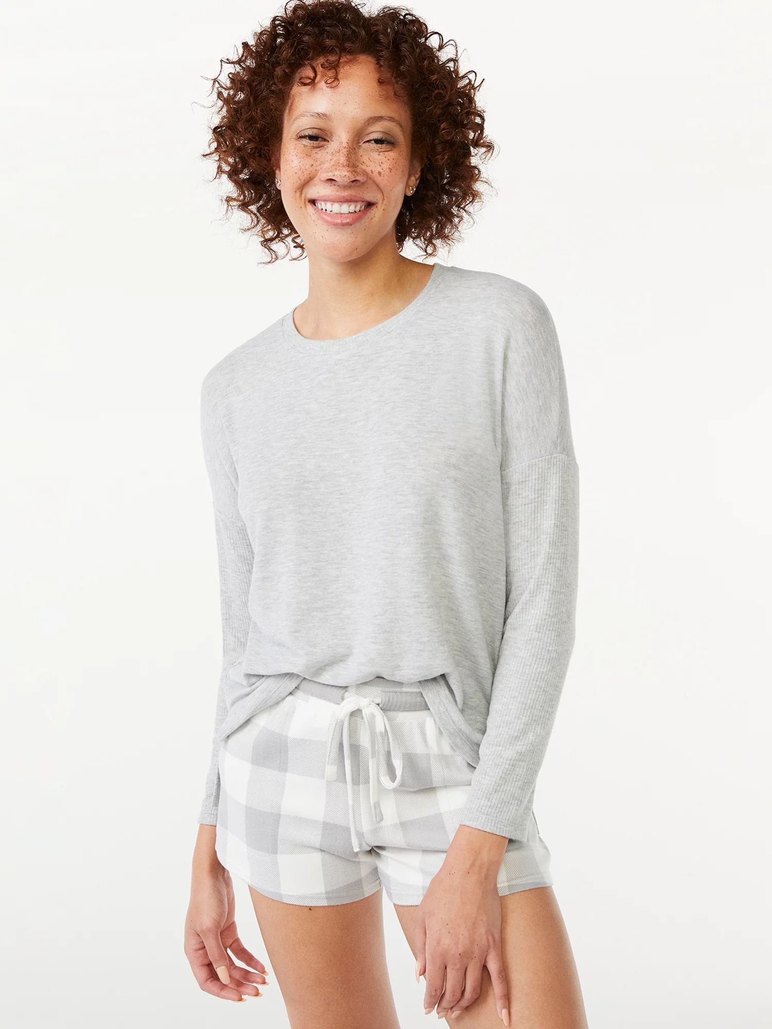 Joyspun Women’s Long Sleeve Top and Shorts Pajama Set, 2-Piece, Sizes up to 3X | Walmart (US)