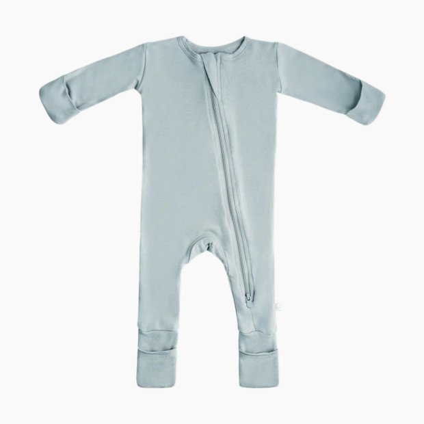 Dreamland Baby Co. Baby Bamboo Pajamas w/ DreamCuffs in Slate Size 0-3 Months | Babylist