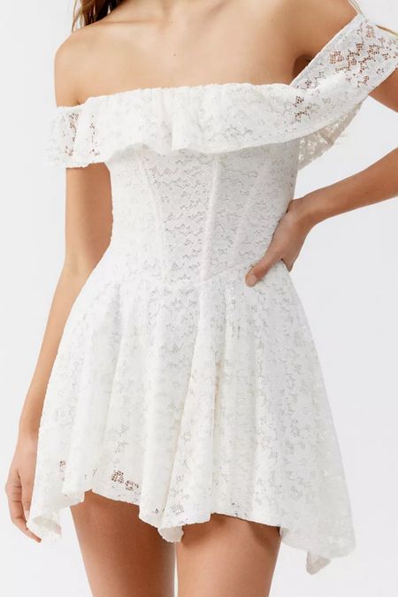 White dress
Wedding
Bridal
Lace
Off the shoulder

#LTKwedding