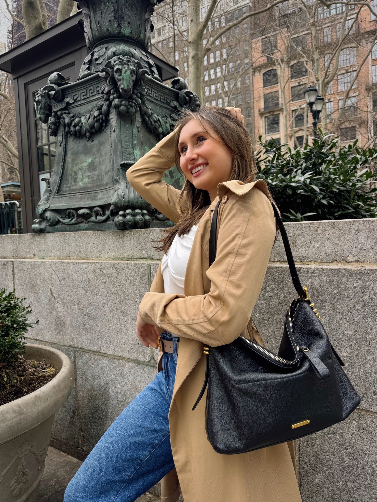 The perfect medium sized bag!! 

#LTKSeasonal #LTKItBag #LTKWorkwear