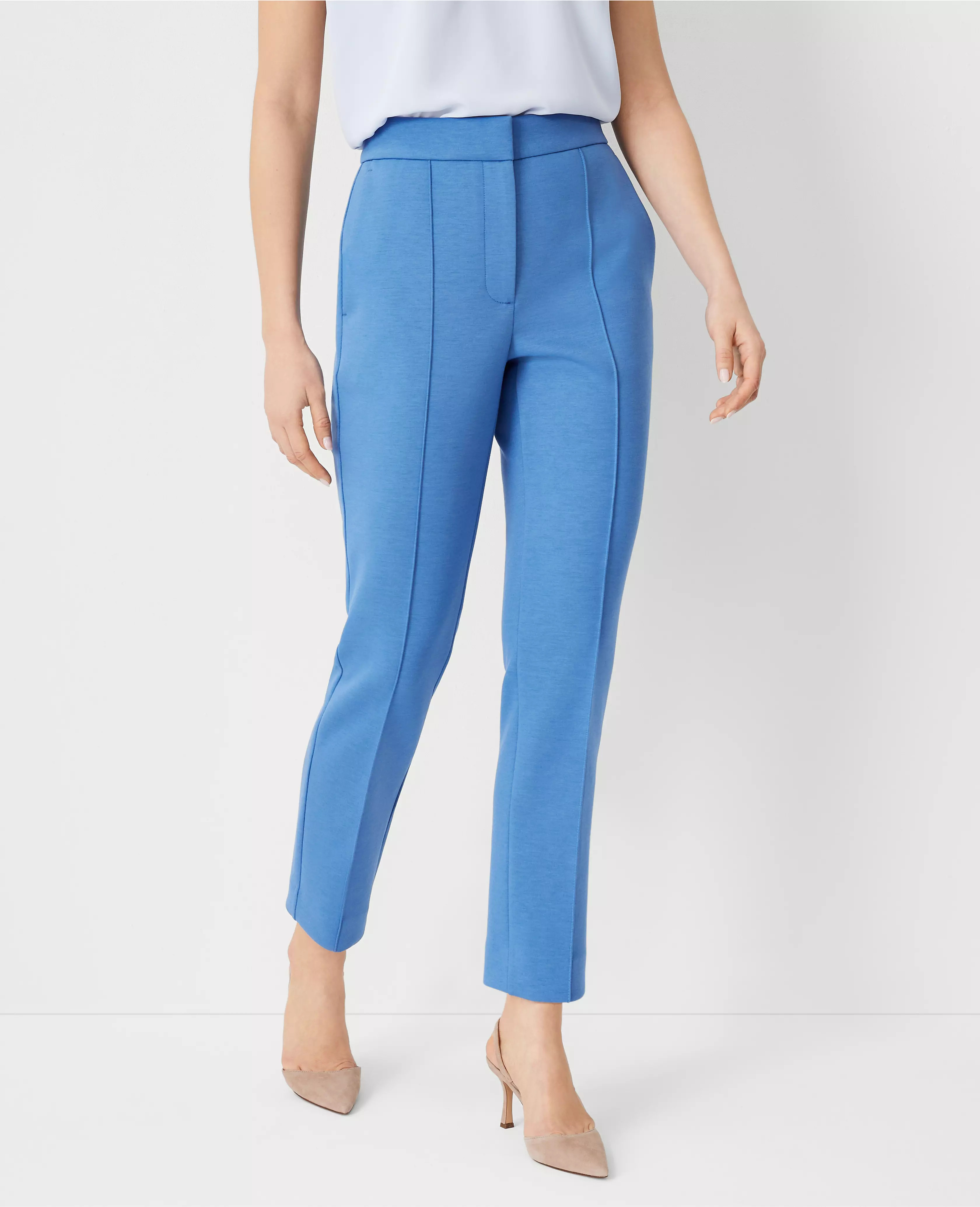color: Cool Azul











selected | Ann Taylor (US)