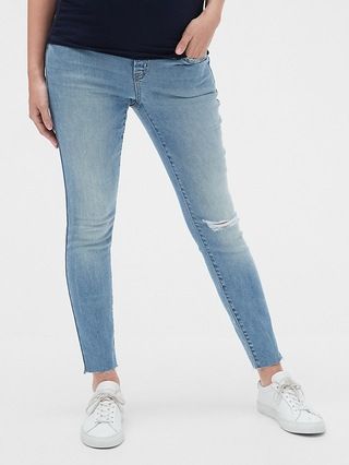 Maternity Soft Wear Comfort Panel True Skinny Jeans with Distressed Detail | Gap (US)