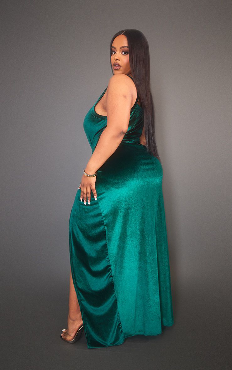 Plus Emerald Green Velvet Side Split Midi Dress | PrettyLittleThing US