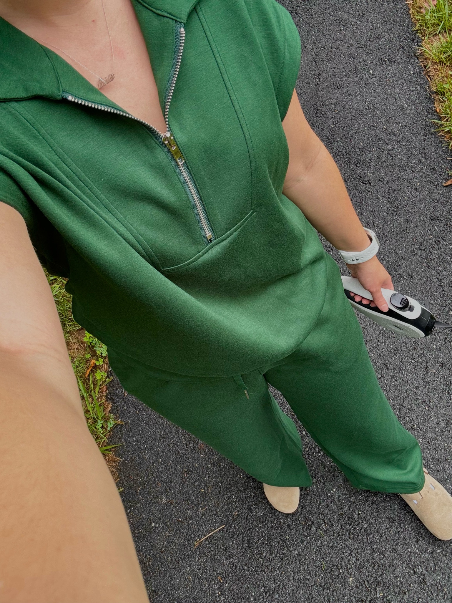 Fall set from Amazon reminds me of Varley for 1/4 of the cost. 
Wearing a small, 5’1

#LTKSaleAlert #LTKFindsUnder50 #LTKStyleTip