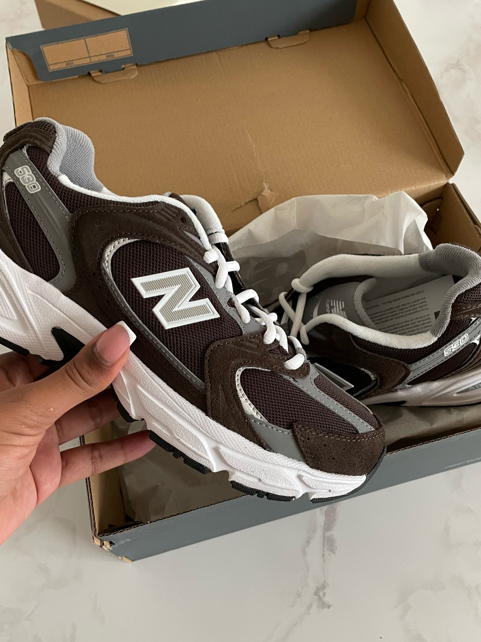 New Balance 530 trainers in brown & white🤍 

#LTKeurope #LTKGiftGuide