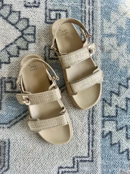 Some cute neutral trendy sandals for spring! #sandals #spring #springsandals #targetstyle
5/27

#LTKStyleTip #LTKFindsUnder50 #LTKShoeCrush
