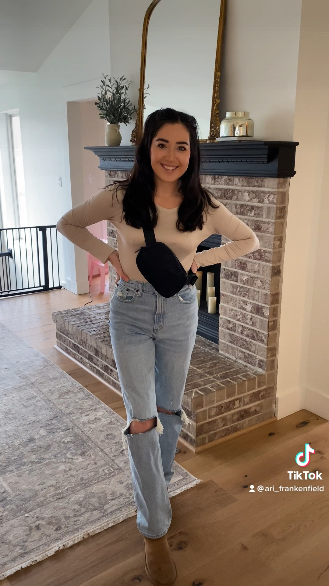 My GRWM to go get my nails done! #sahm #jeans #uggultramini #mom #abercrombie 

#LTKsalealert #LTKunder100 #LTKstyletip