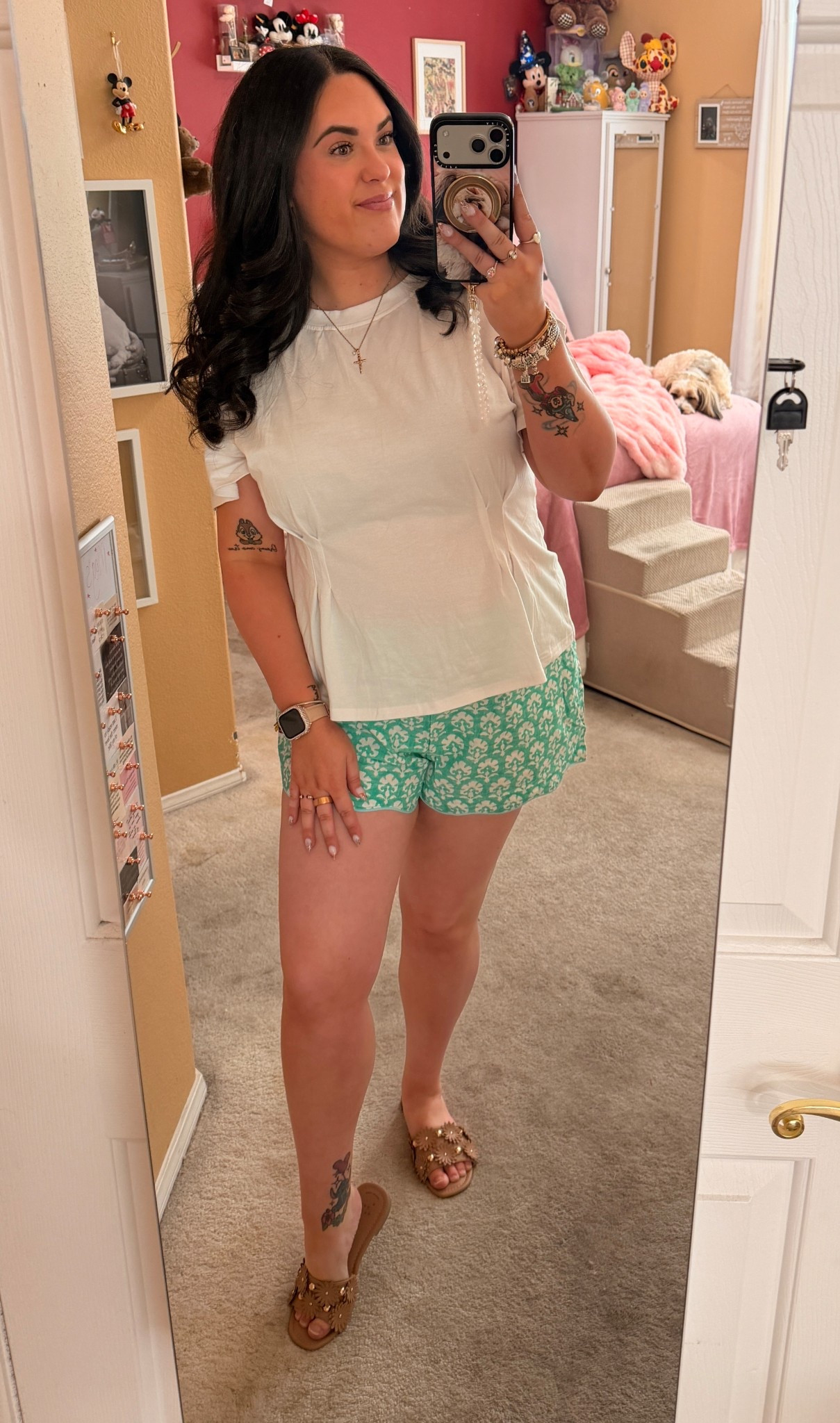 Spring is most definitely here, cute but comfy outfit today 🥰