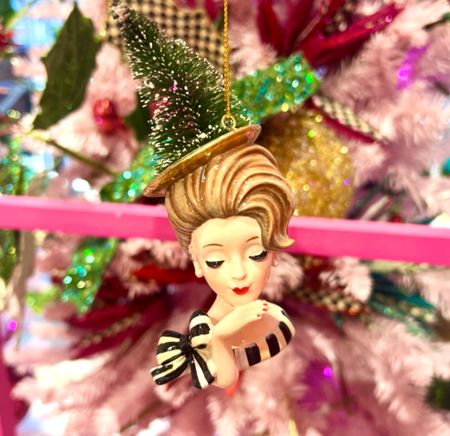 MOOD ✨💖🎄🎀🚕
… who’s with me? Linking her and her cutest friends (seen during a NYC stroll yesterday). This is my fave but there were some very close runners up! ✨✨✨

#LTKGiftGuide #LTKSeasonal #LTKHoliday