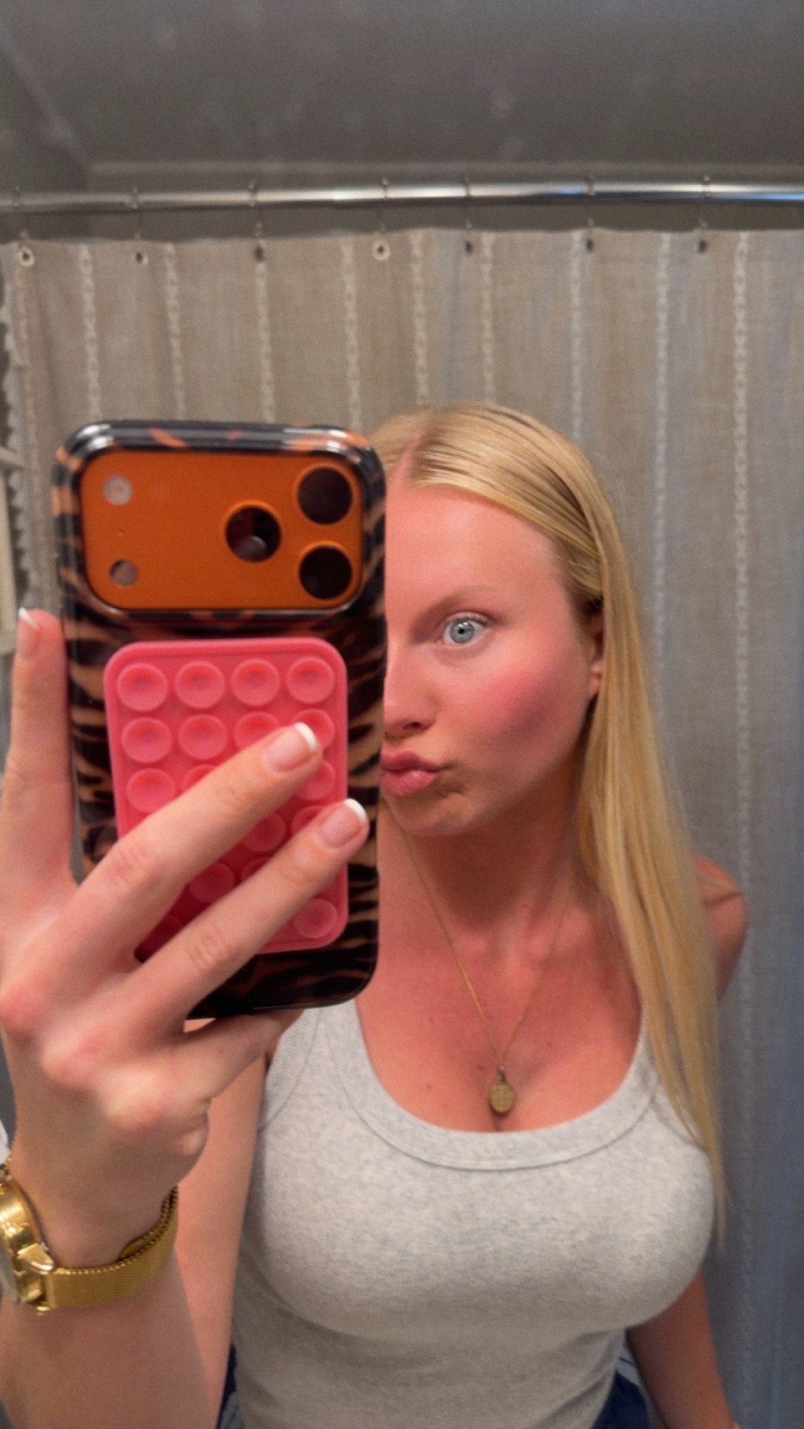 New iphone 17 new it girl tiger case from my fave velvet caviar wearing AE daily fave tank top in xs

#LTKdayinmylife #LTKSaleAlert #LTKootd